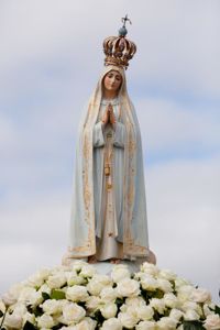 Socha Panny Marie ve Fatimě